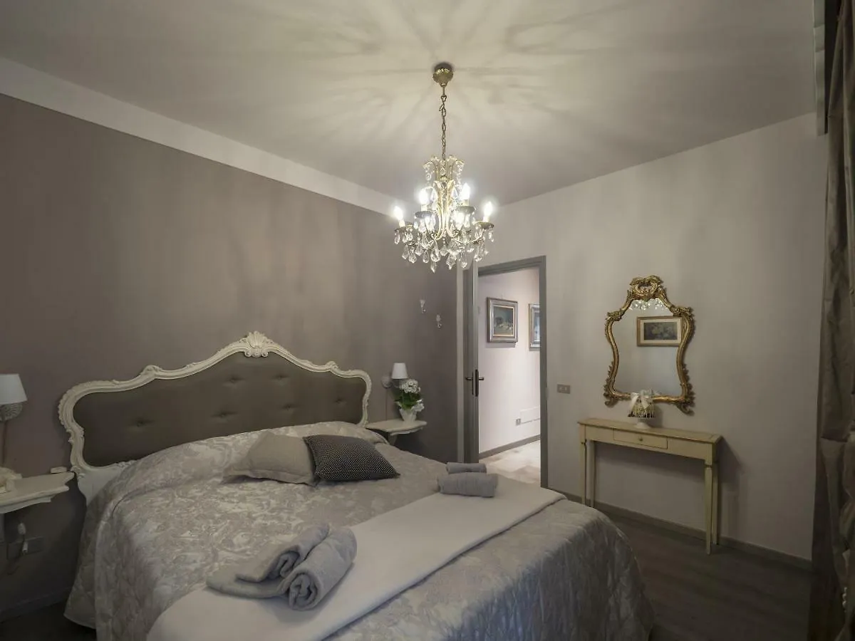 Apartament Sweet Home Desenzano del Garda Włochy