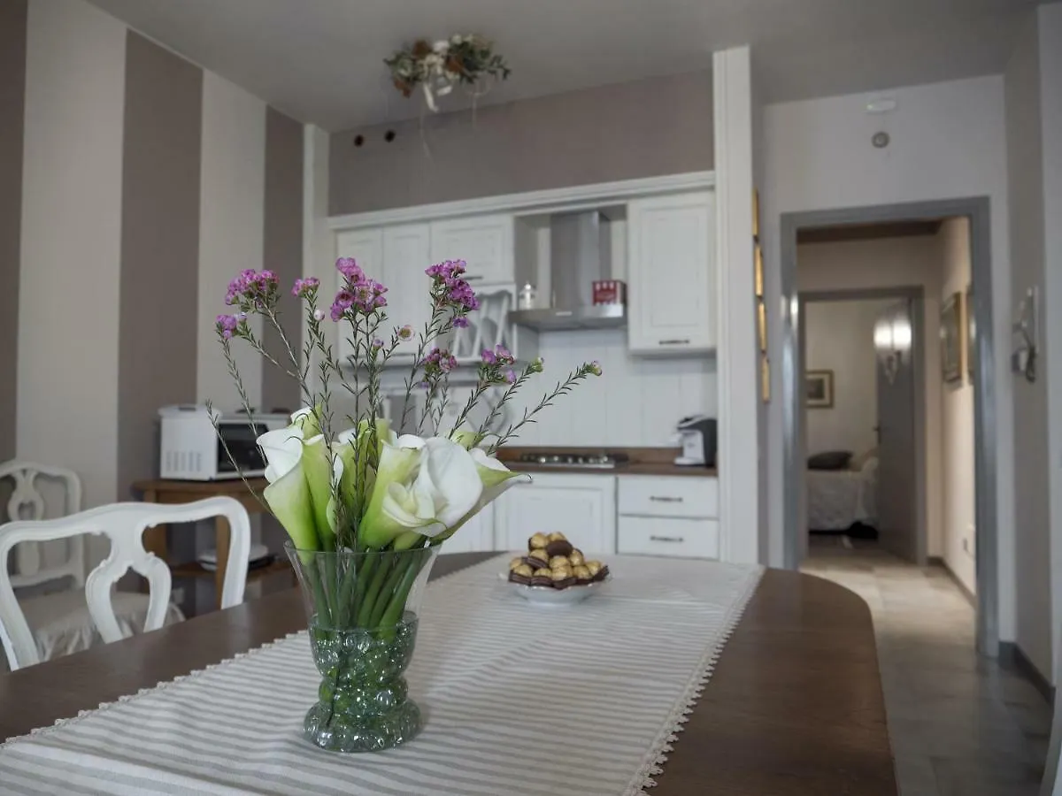 Sweet Home Desenzano del Garda Apartament