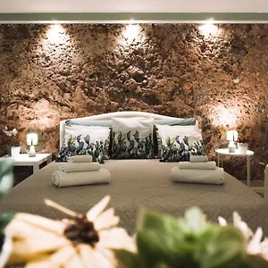 https://dante-house-holiday-in-the-ct.taorminaitalyhotels.com