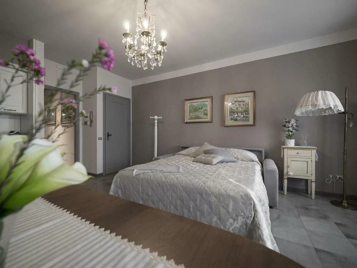 Apartment Sweet Home Desenzano del Garda